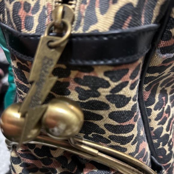 Betsey Johnson Betseyville Marilyn Monroe Purse - Picture 6 of 7